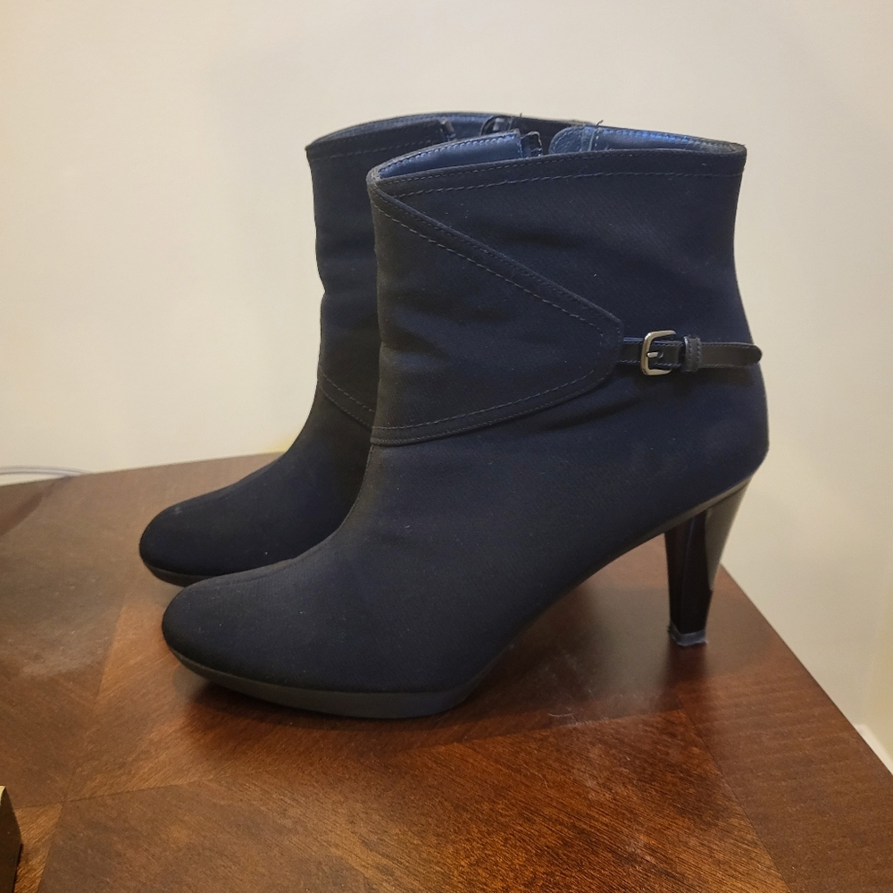 STUART WEITZMANWoven Ankle Boots  8.5